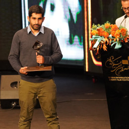 جایزه بهترین فیلم‌نامه به محمد منصوبی برای فیلم  «مدیر مدرسه»